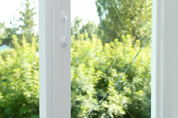 Cracked Window Repair in Little Rock