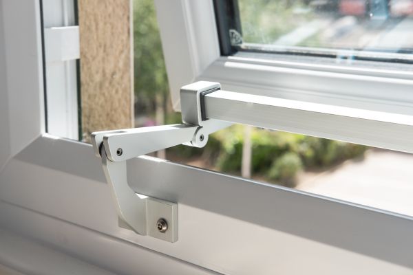 Cost of Hinged Window Repair in Little Rock